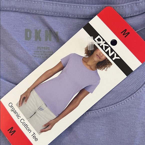 NWT DKNY Women's 100% Organic Cotton Short-Sleeve Crew Neck purple T-Shirt - Picture 6 of 6
